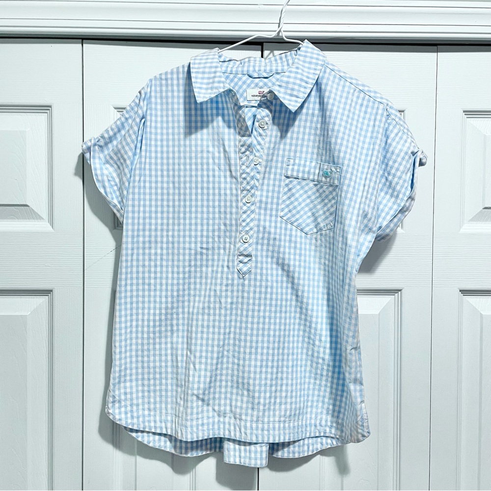 Vineyard Vines Women’s plaid button down shirt SIZE 8